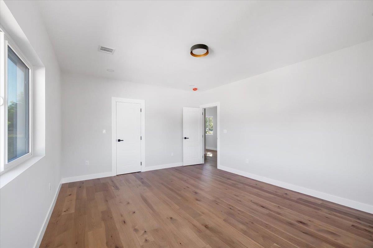 27 SULLIVAN DR