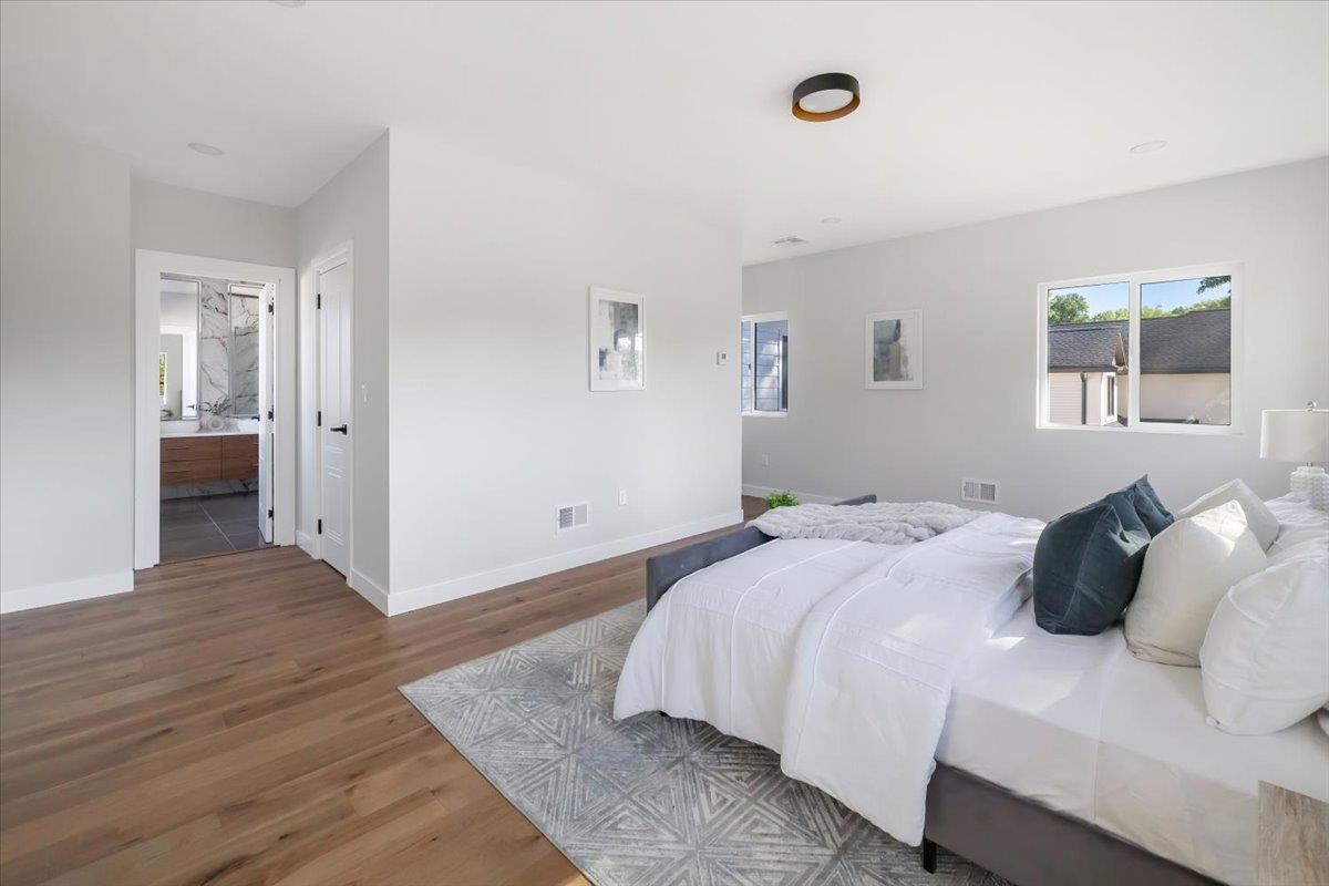 27 SULLIVAN DR