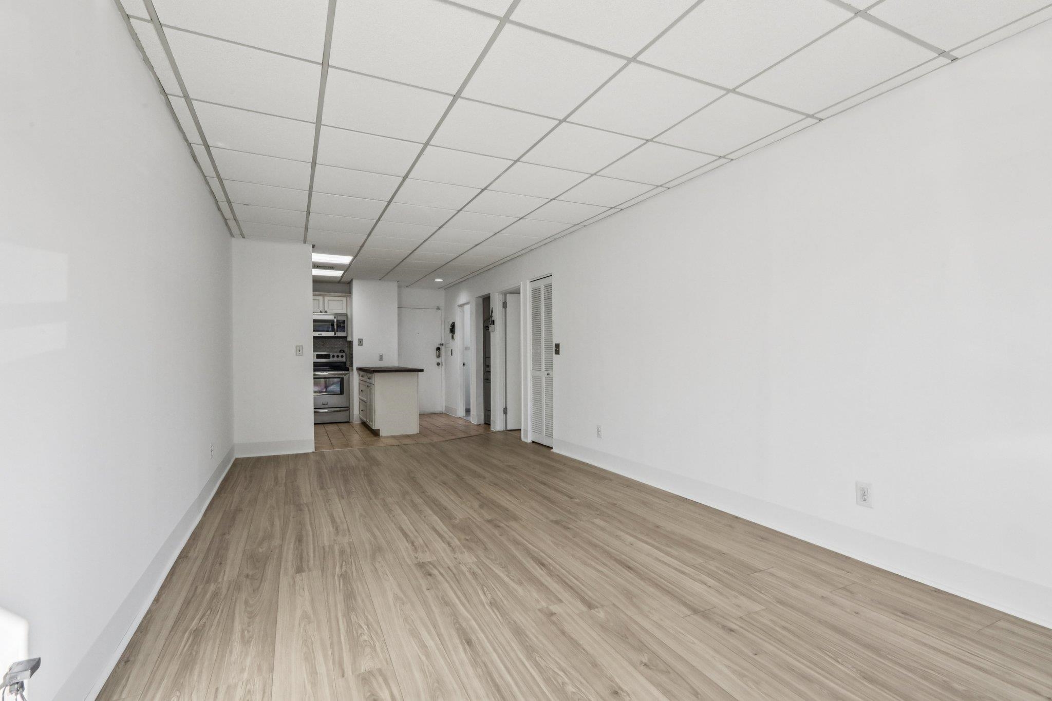 279 Clark St. VINCENT AVE Unit: A7