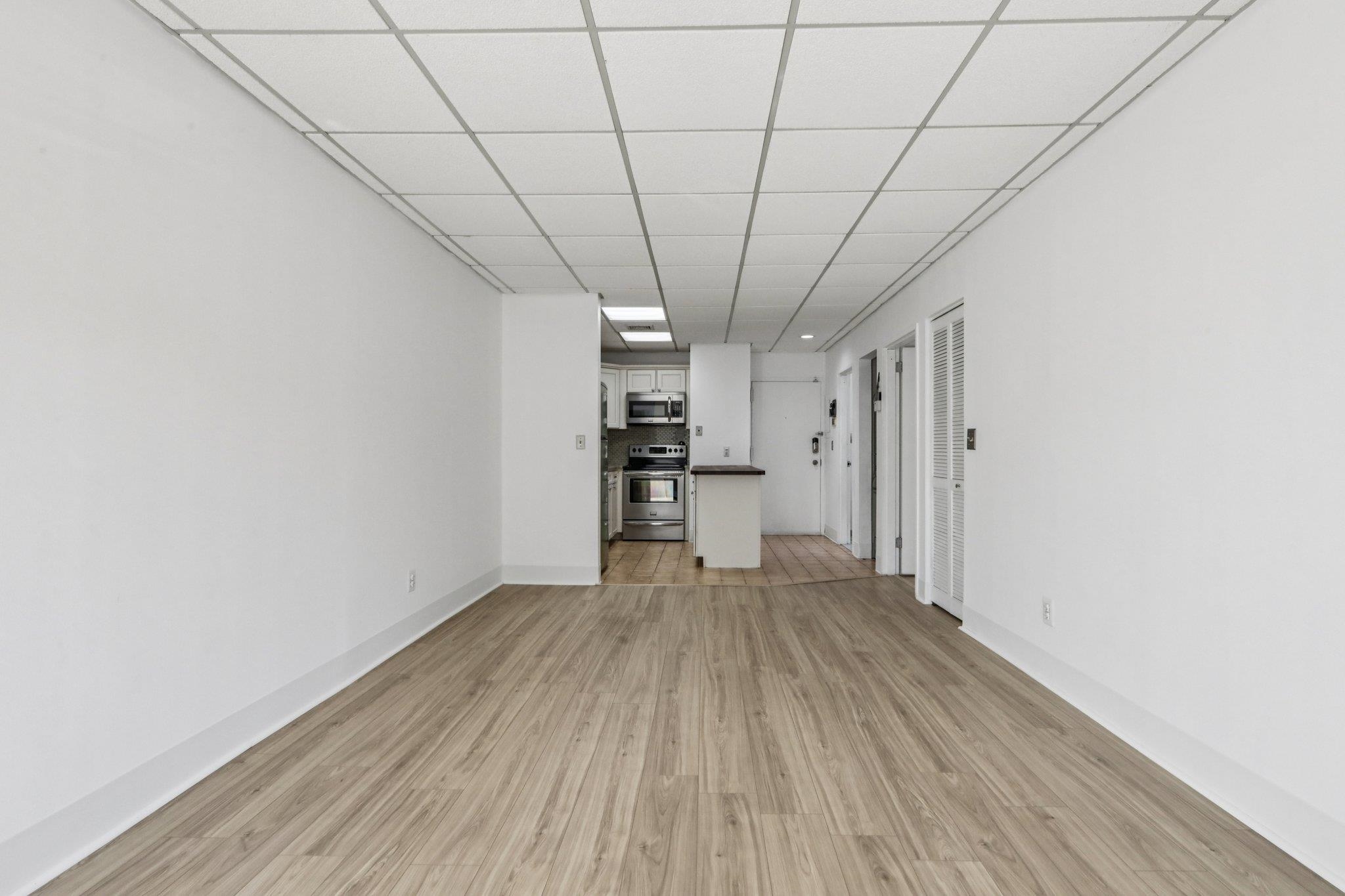279 Clark St. VINCENT AVE Unit: A7