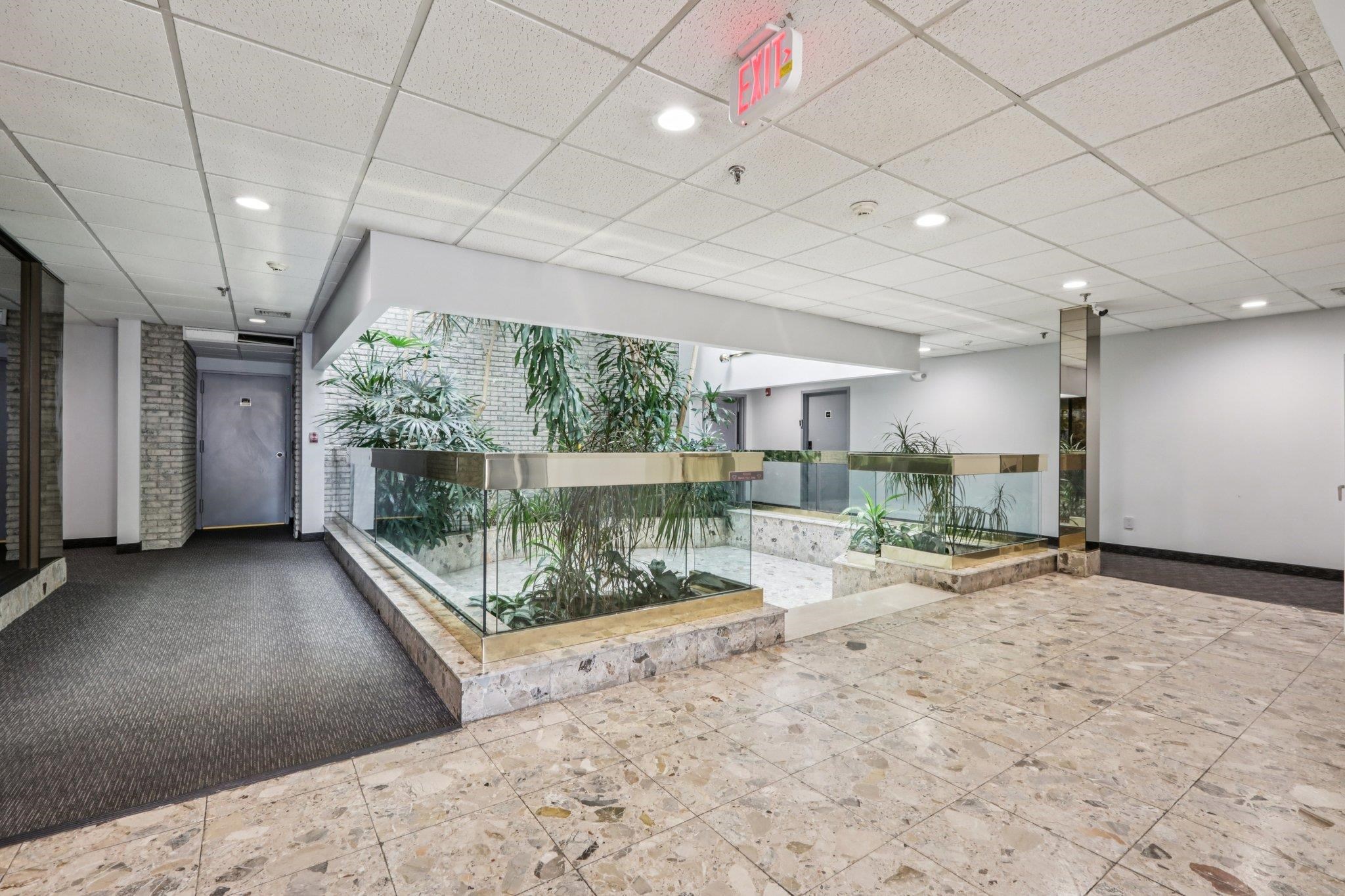 279 Clark St. VINCENT AVE Unit: A7