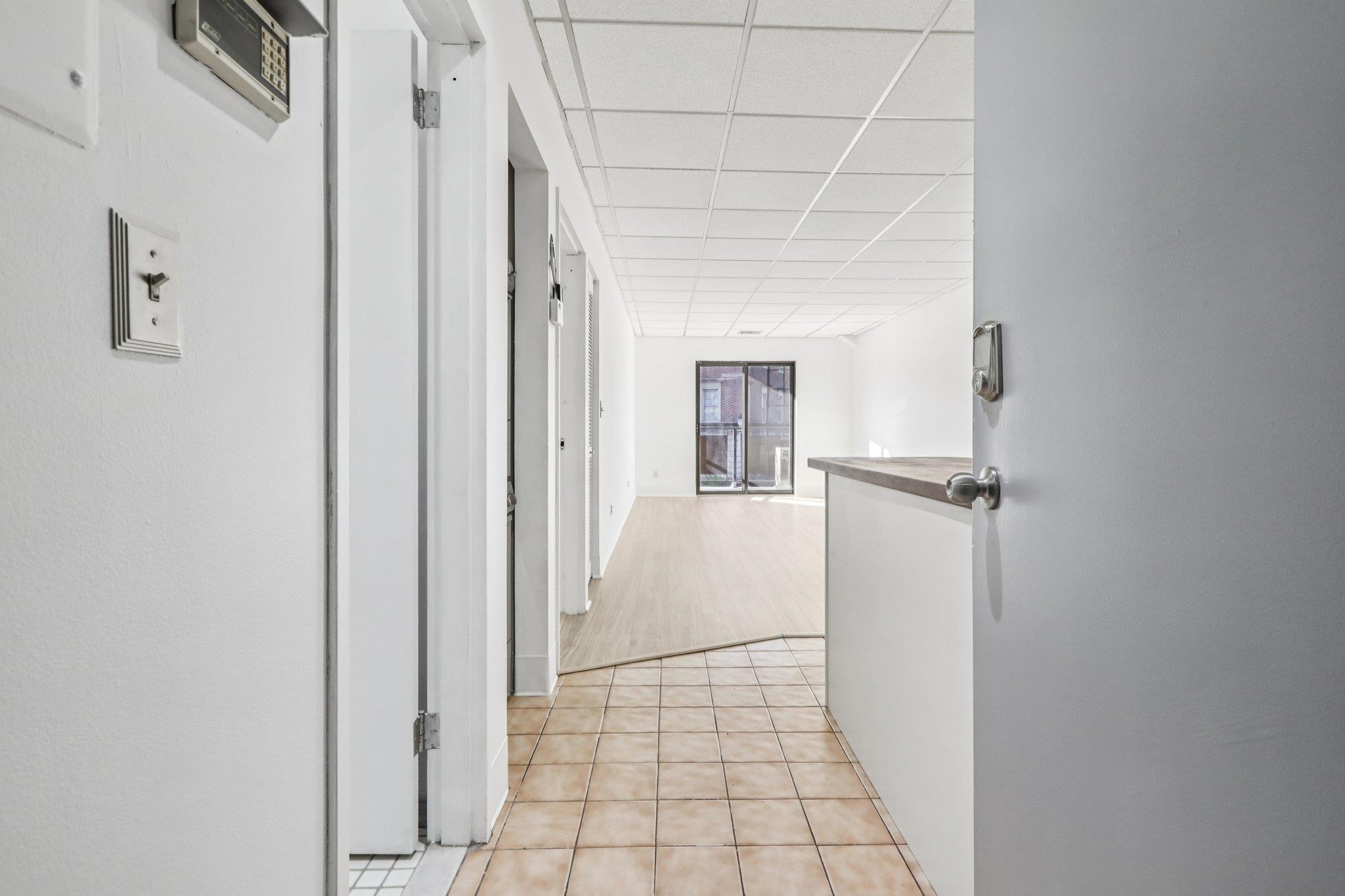 279 Clark St. VINCENT AVE Unit: A7