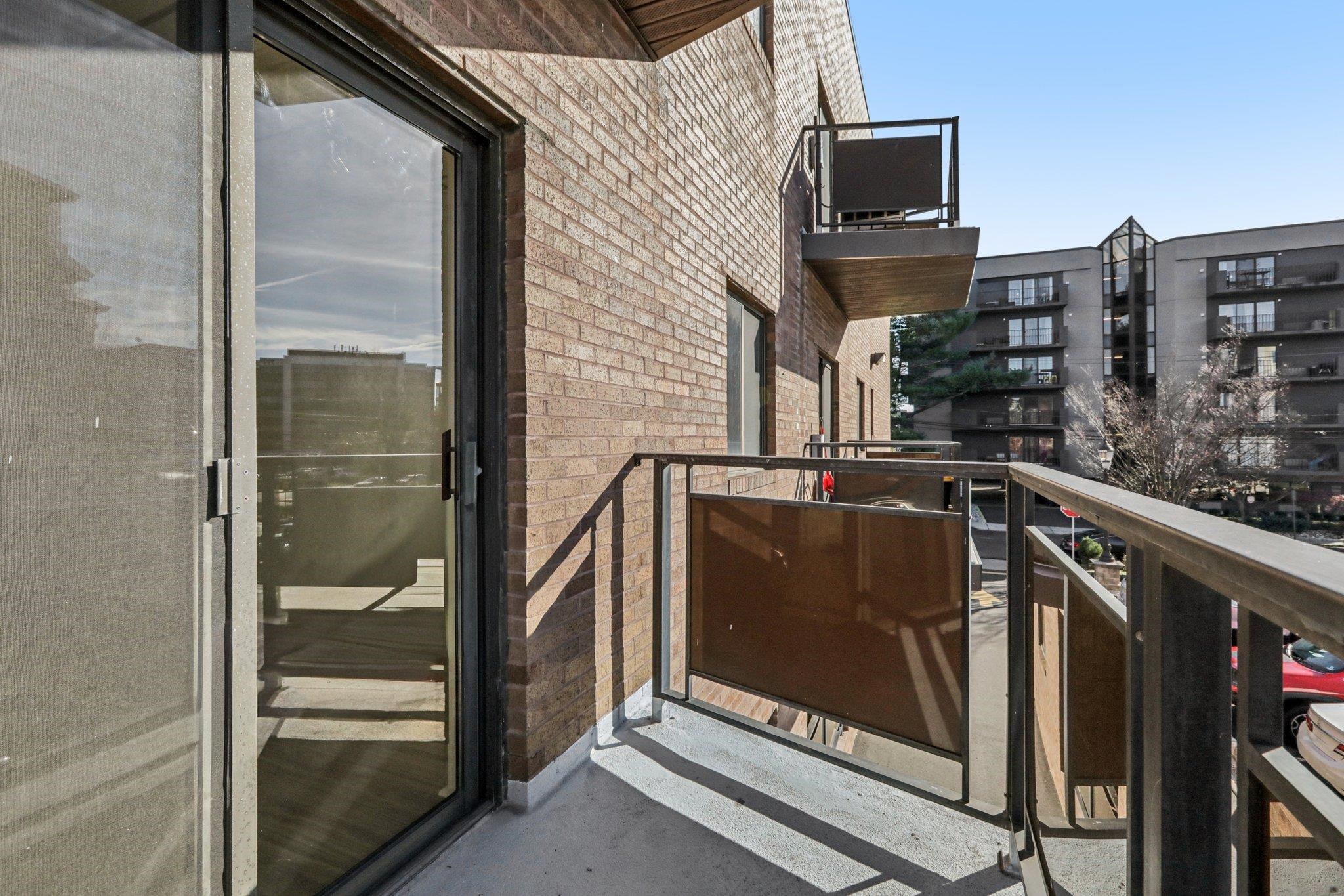 279 Clark St. VINCENT AVE Unit: A7