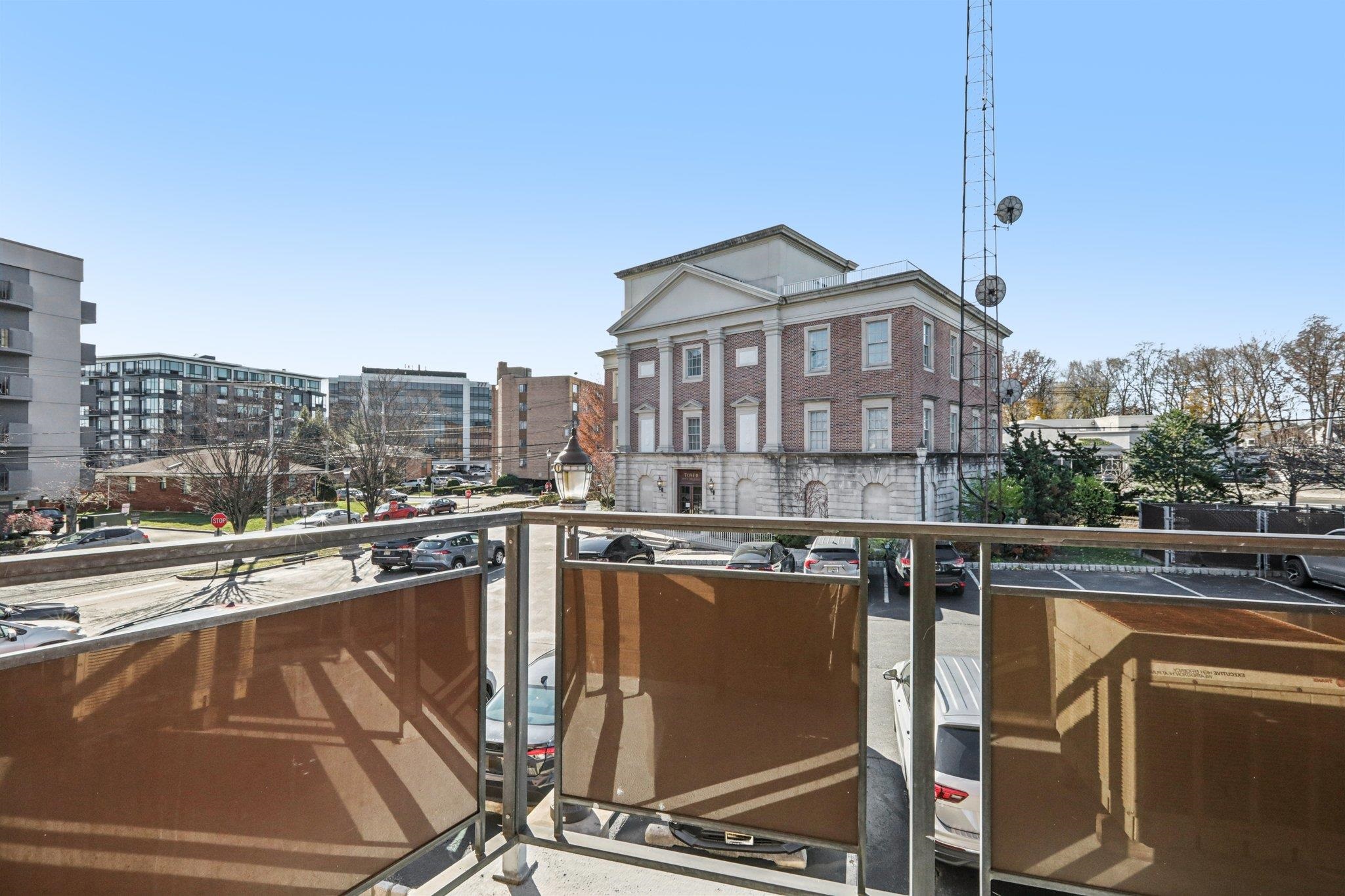 279 Clark St. VINCENT AVE Unit: A7