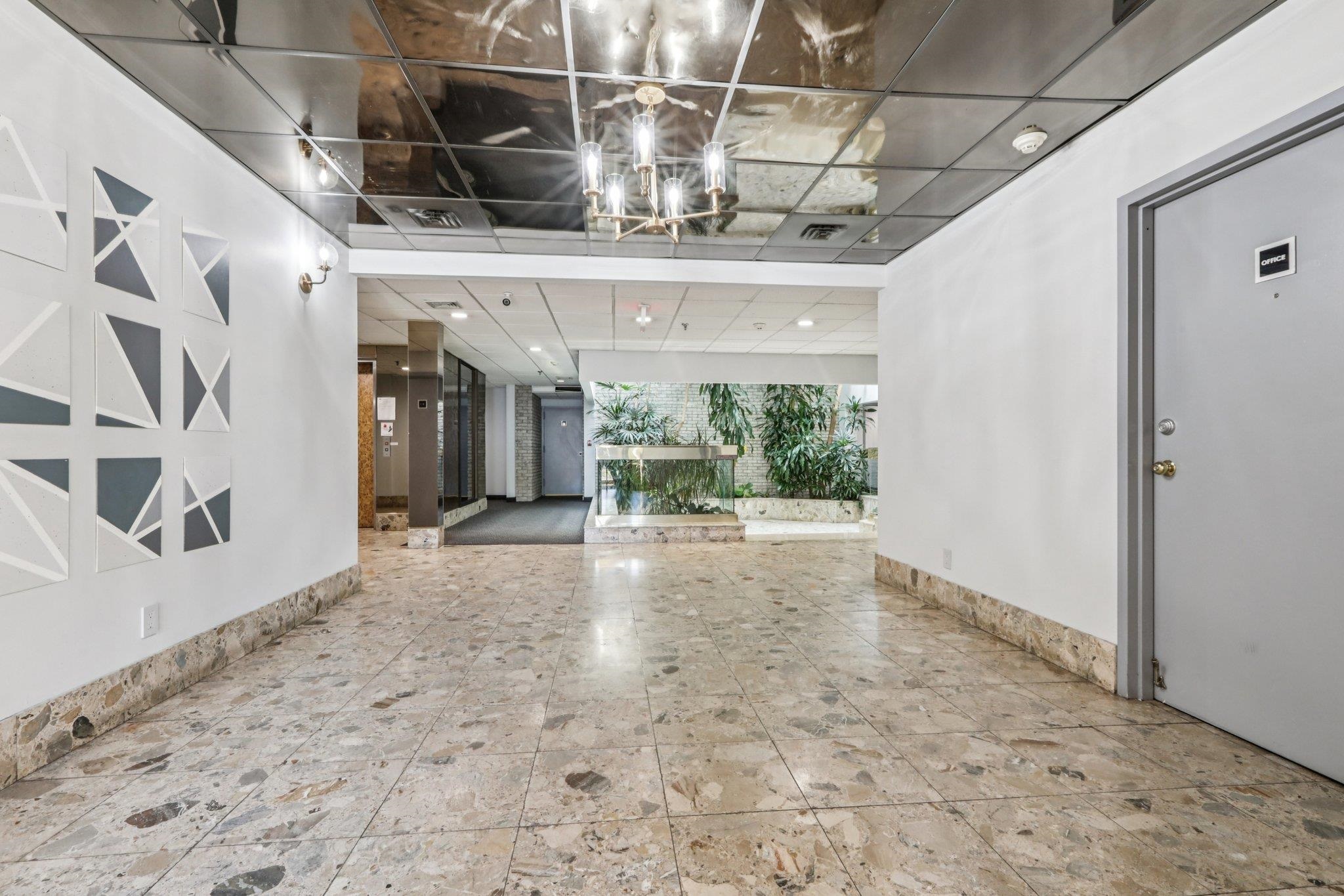 279 Clark St. VINCENT AVE Unit: A7