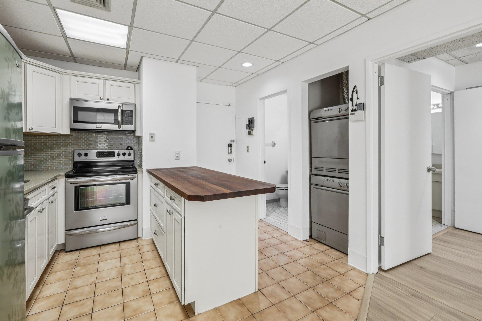 279 Clark St. VINCENT AVE Unit: A7