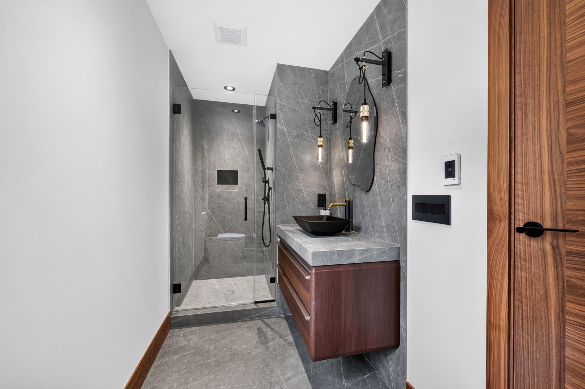 91 HANCOCK AVE Unit: 3
