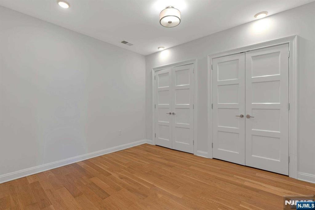 9 Somerset Lane 106