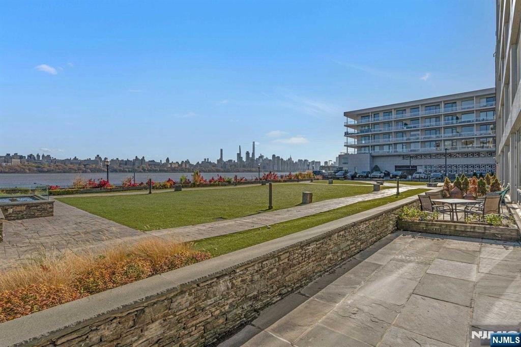 9 Somerset Lane 106
