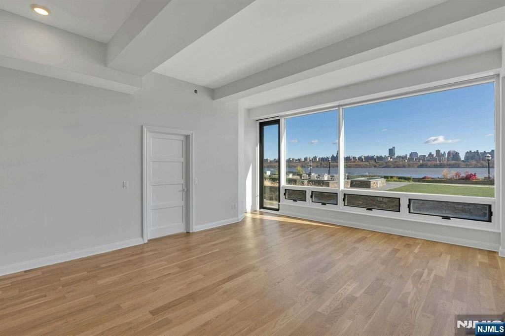 9 Somerset Lane 106
