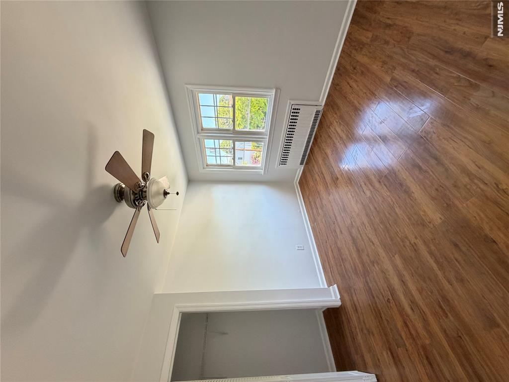 69 La Salle Avenue 2