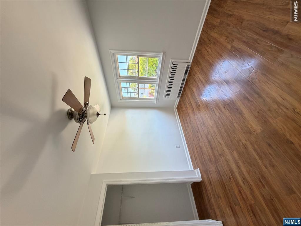 69 La Salle Avenue 2