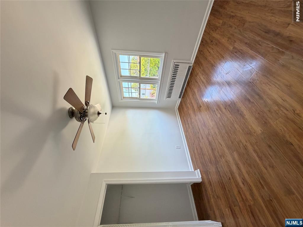 69 La Salle Avenue 2