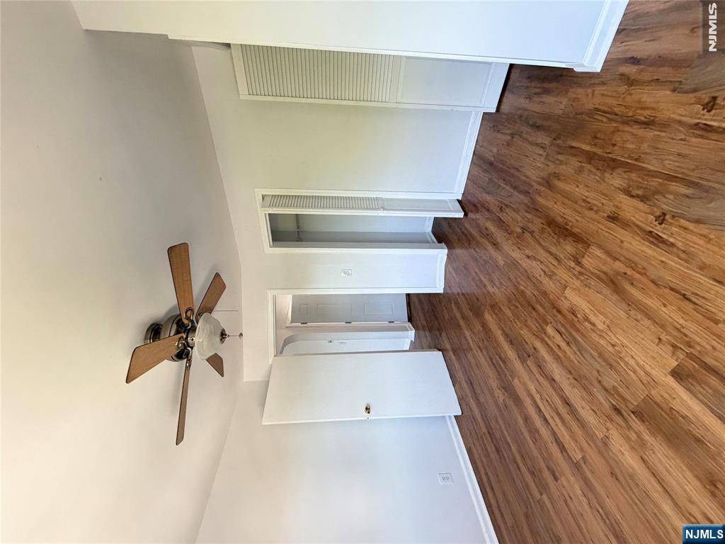 69 La Salle Avenue 2