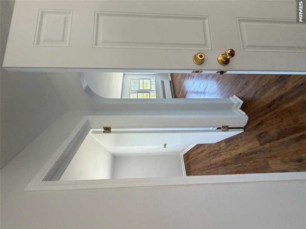 69 La Salle Avenue 2