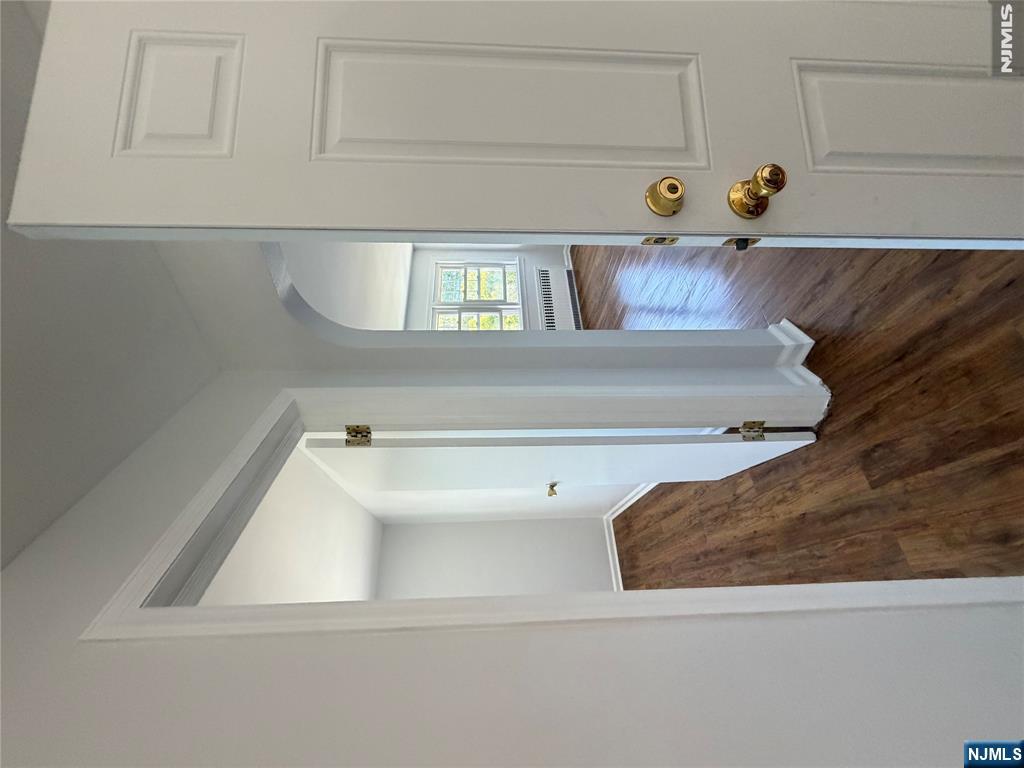 69 La Salle Avenue 2