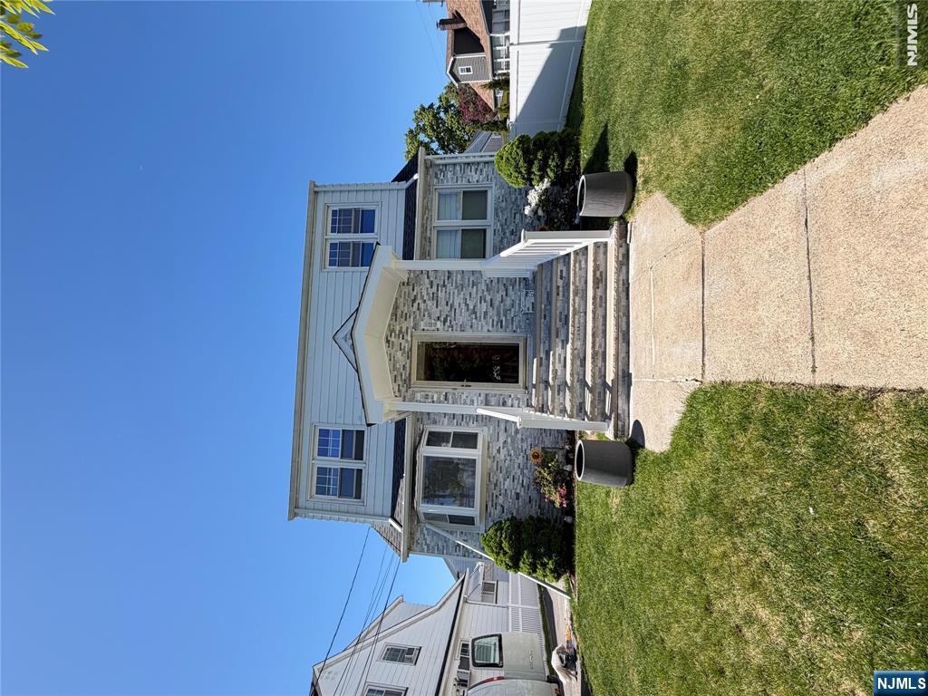 69 La Salle Avenue 2