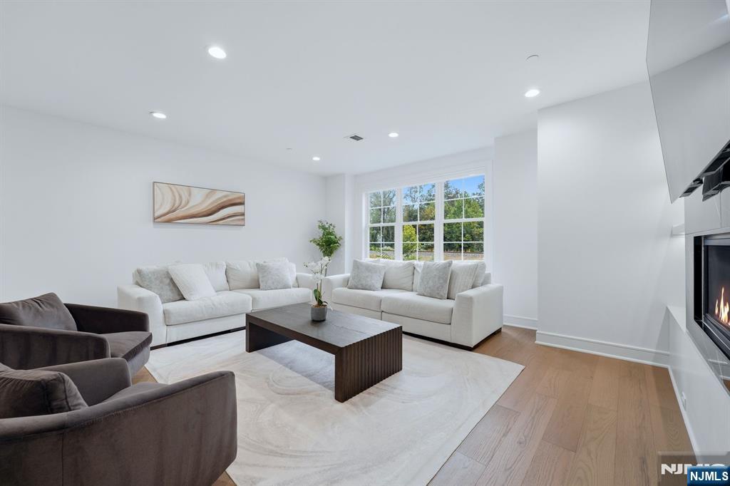 110 Mason Court 5A