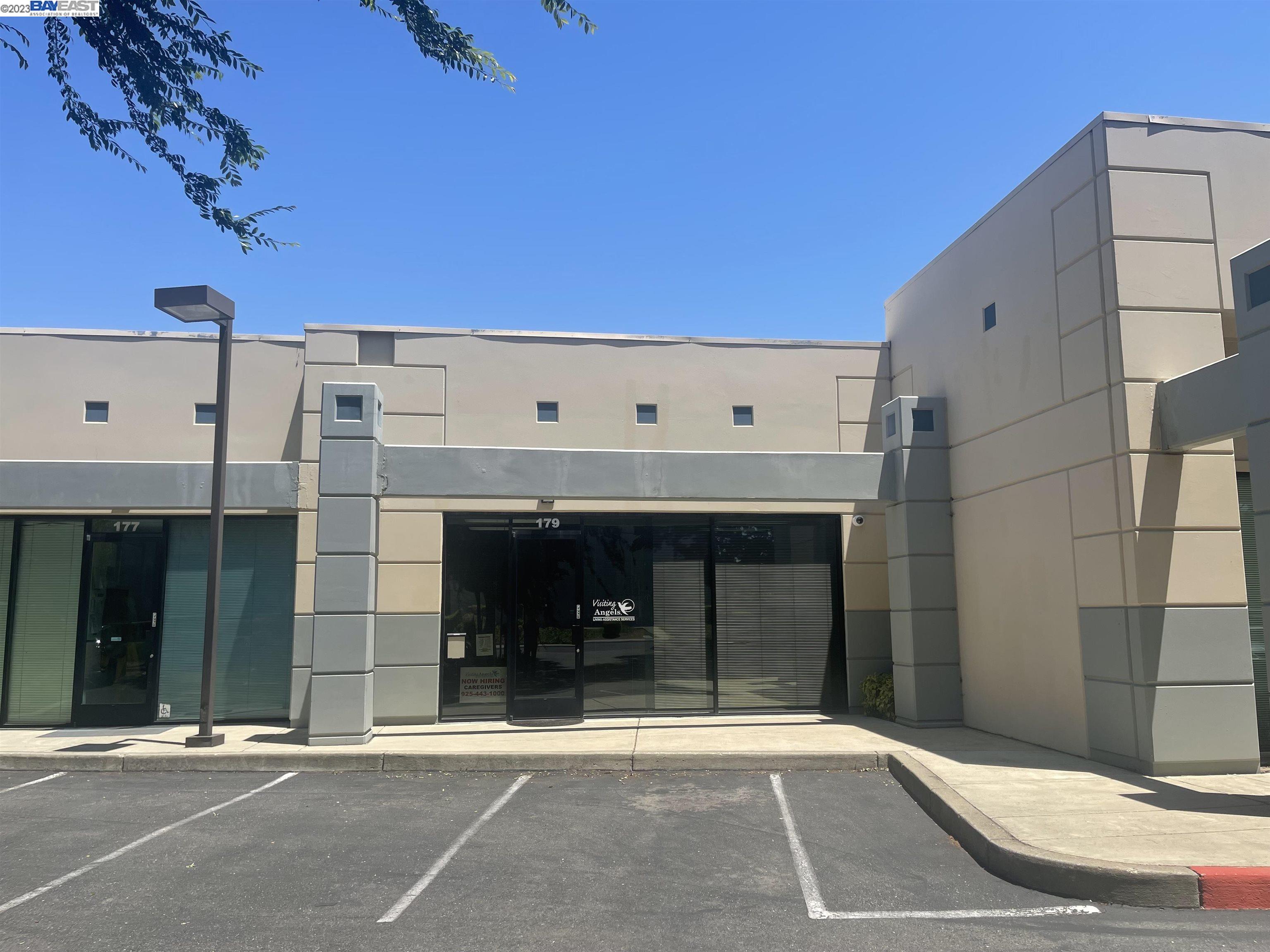 179 Contractors Ave
