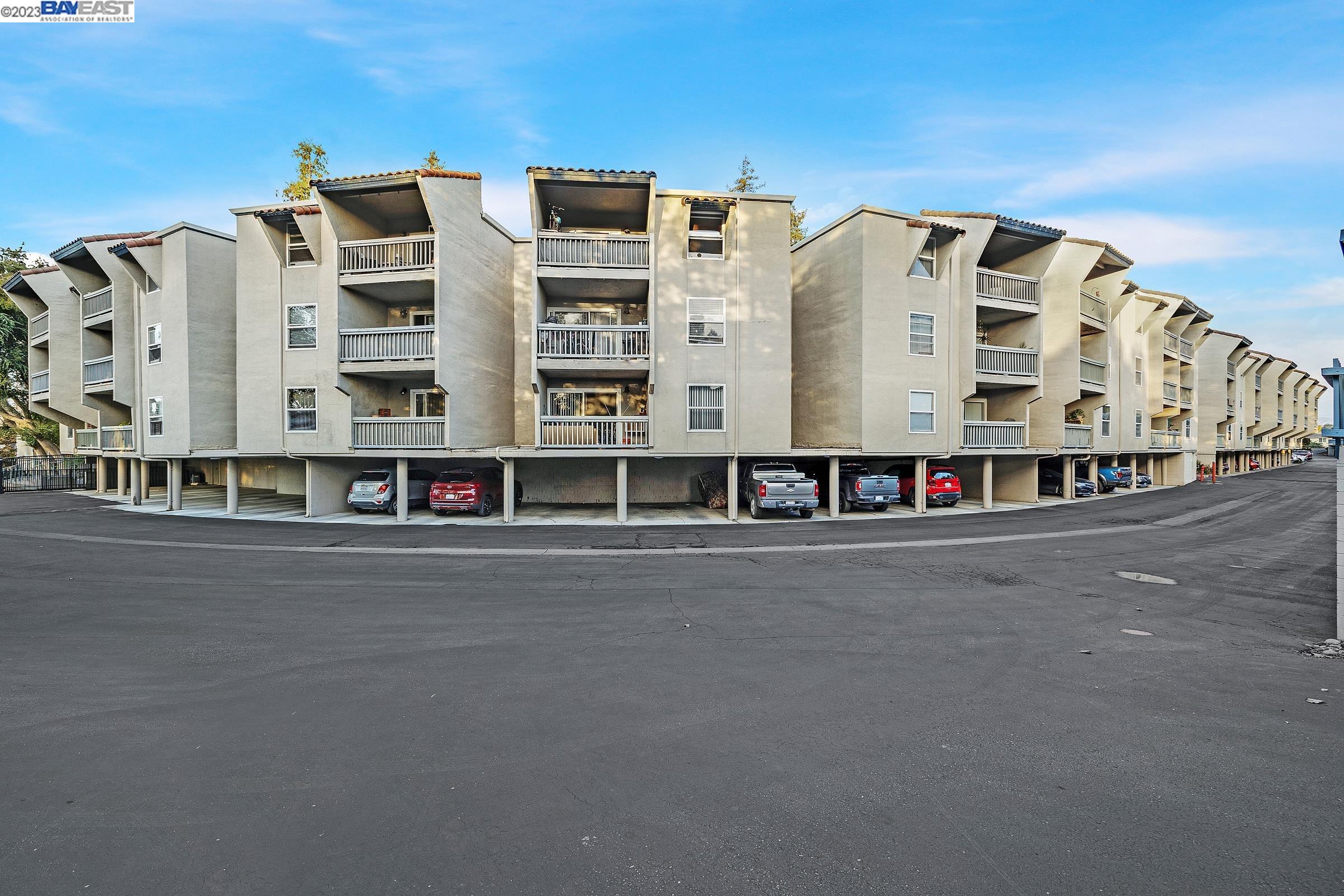 1087 Murrieta Blvd. # 331