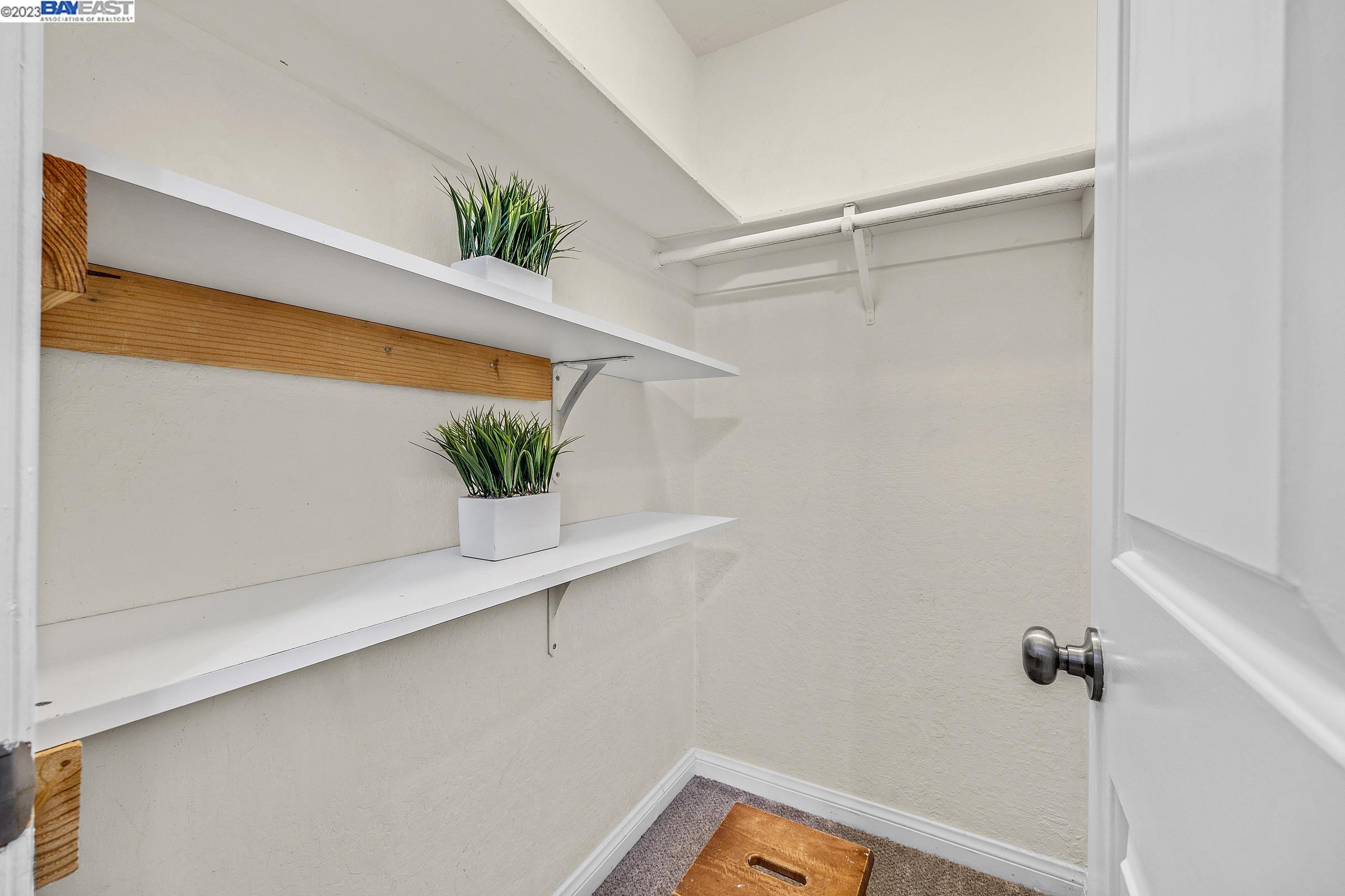 1087 Murrieta Blvd. # 331