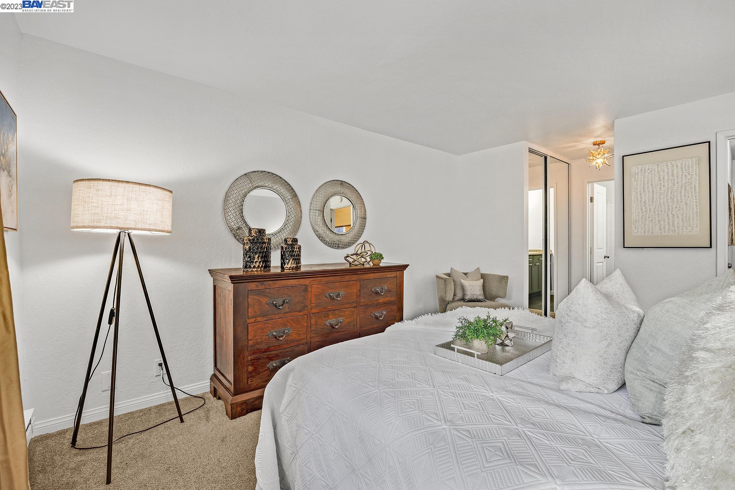 1087 Murrieta Blvd. # 331