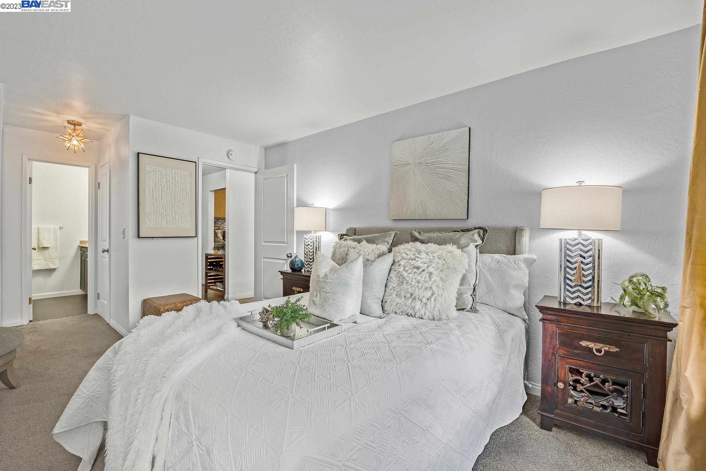 1087 Murrieta Blvd. # 331