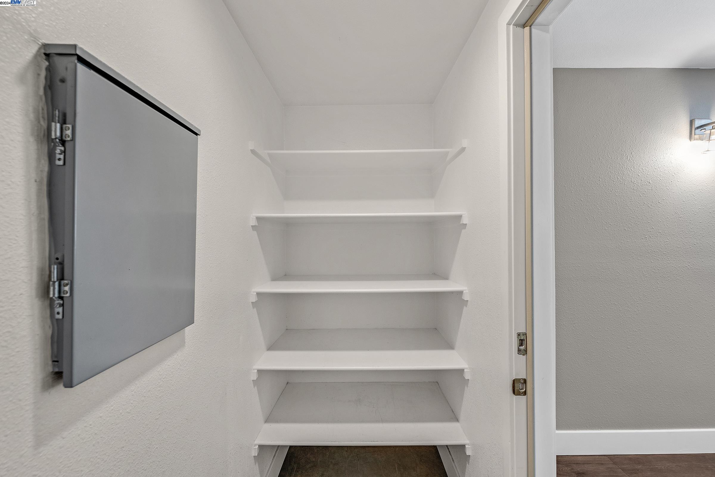 1558 Magazine Street
