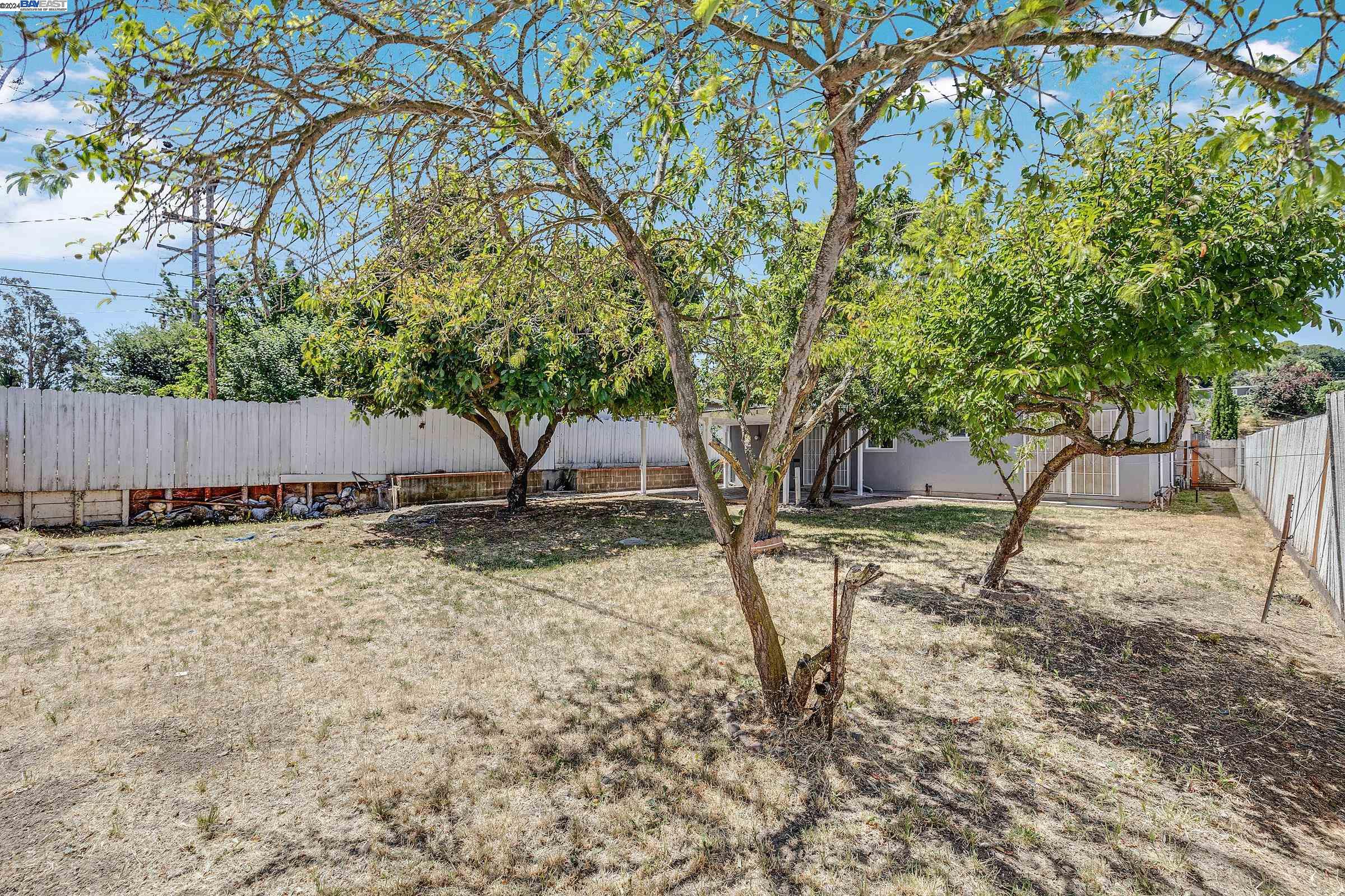 1558 Magazine Street