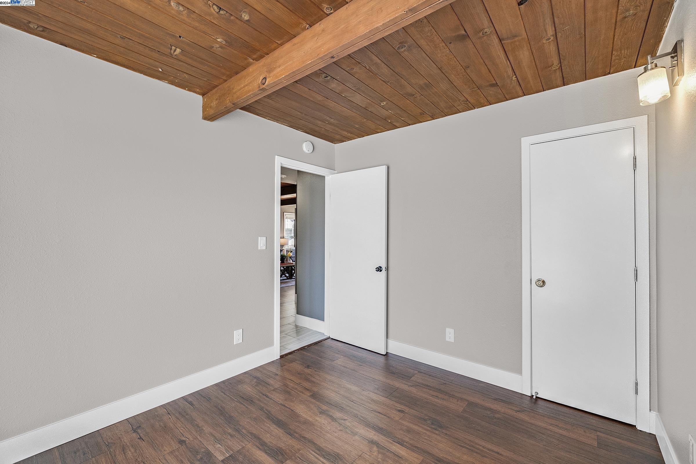 1558 Magazine Street