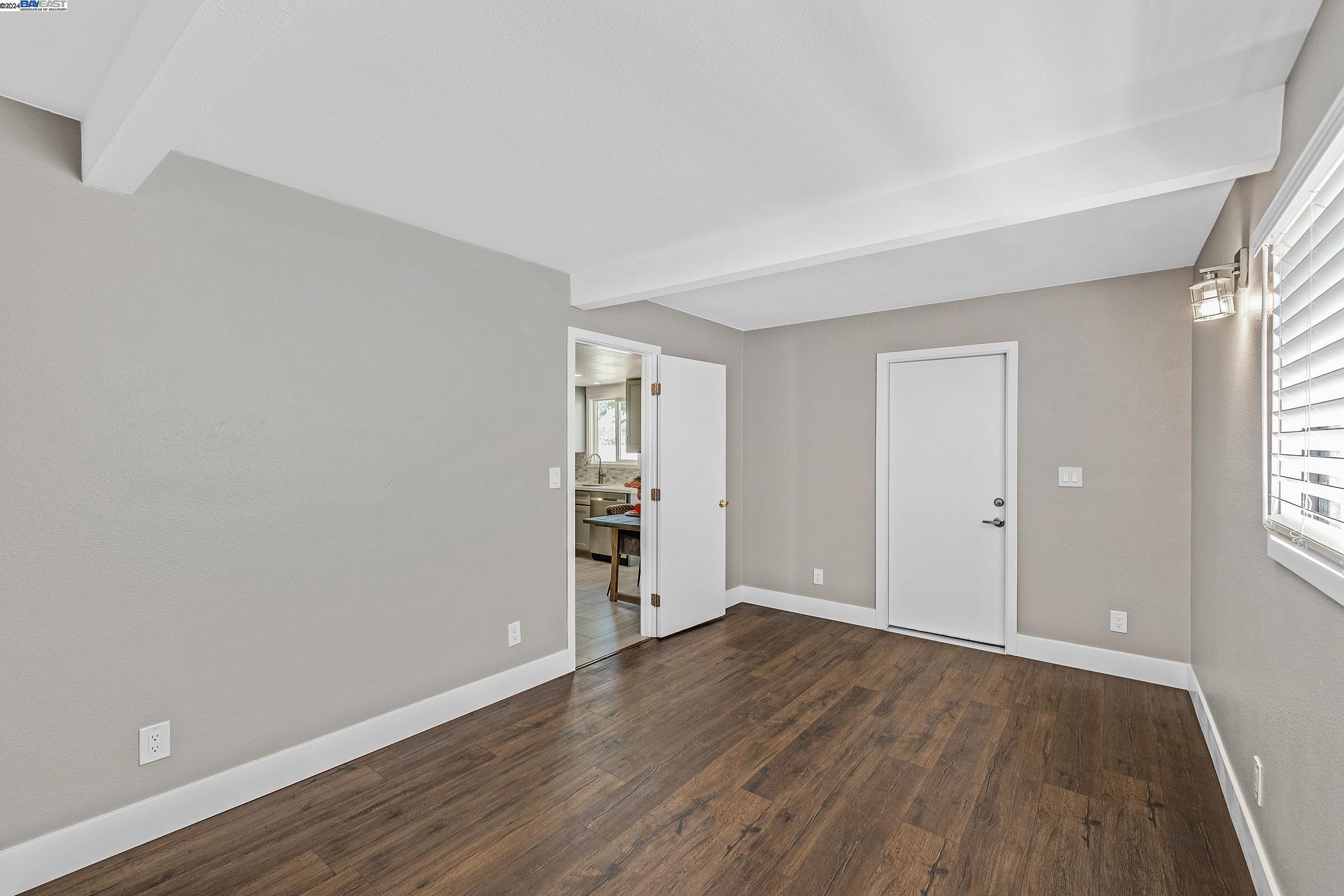 1558 Magazine Street
