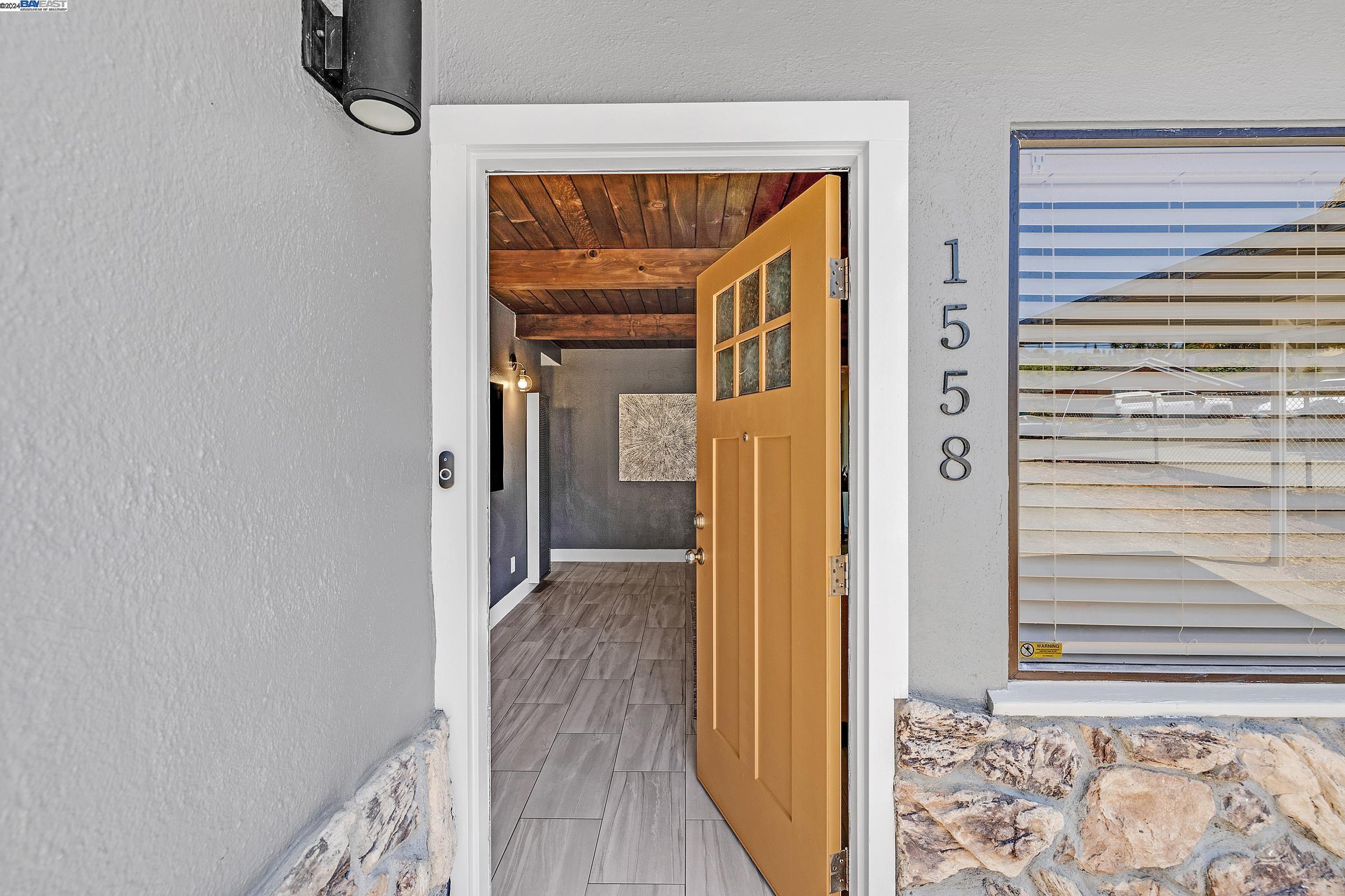 1558 Magazine Street