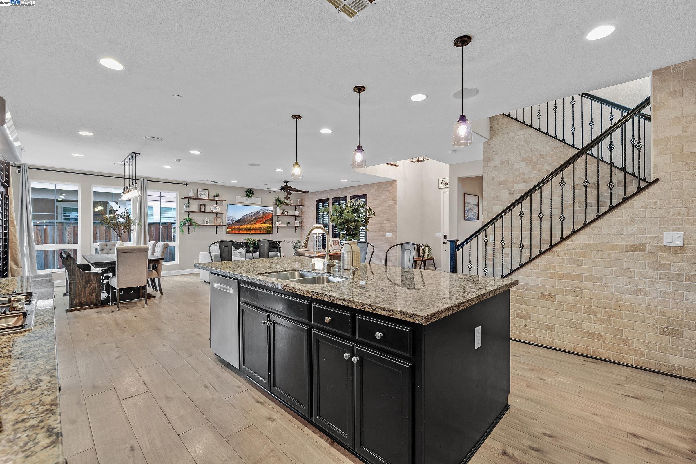 1335 S Central Pkwy