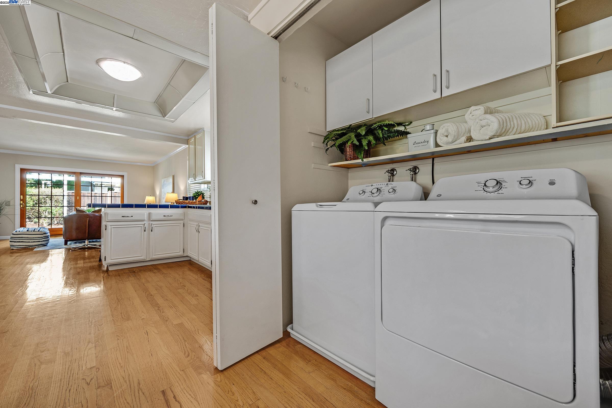2550 Skimmer Court