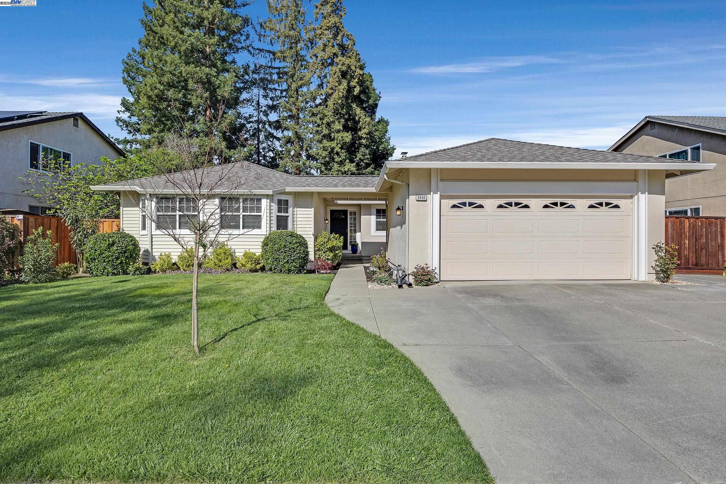 2550 Skimmer Court
