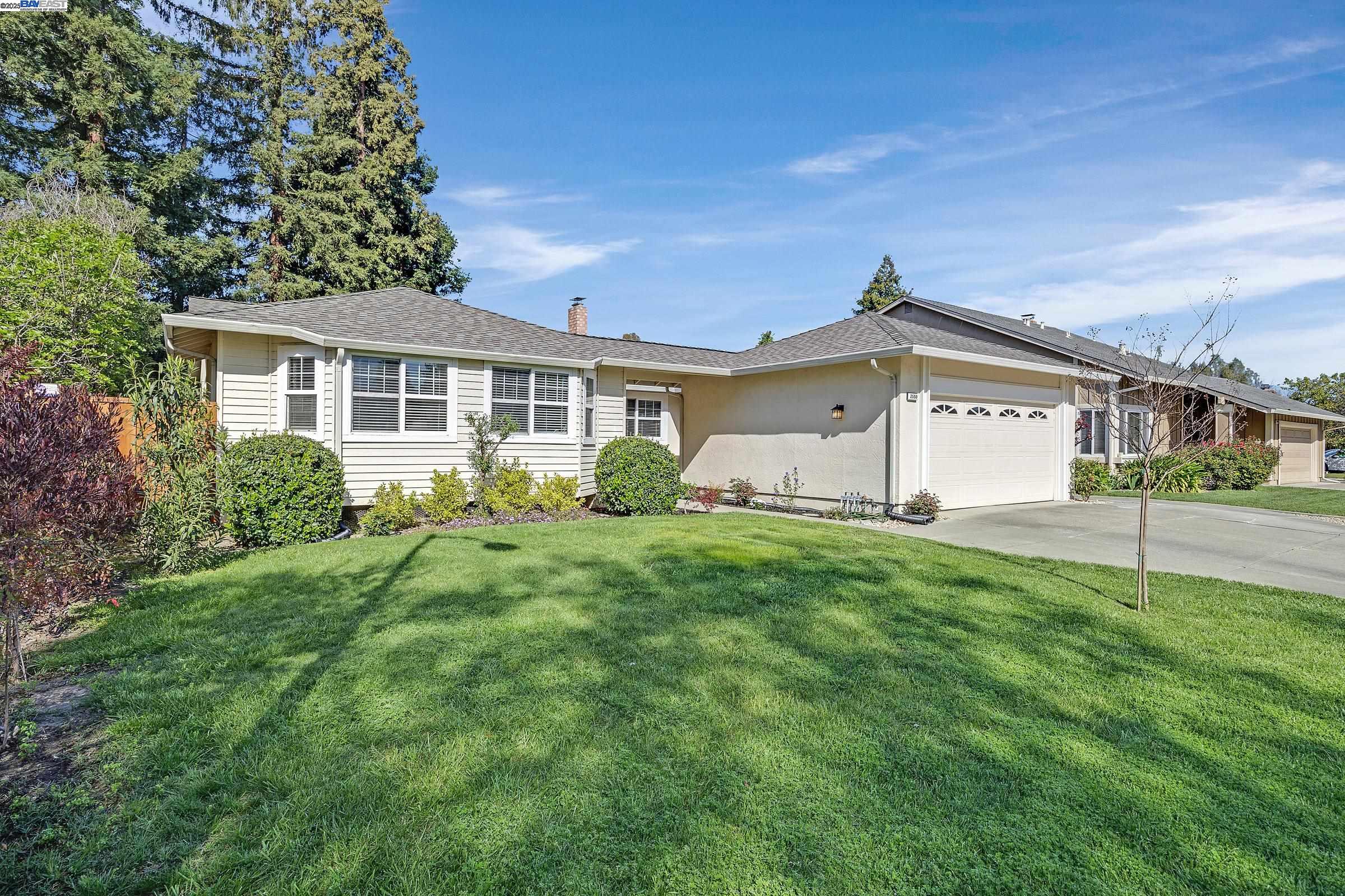 2550 Skimmer Court