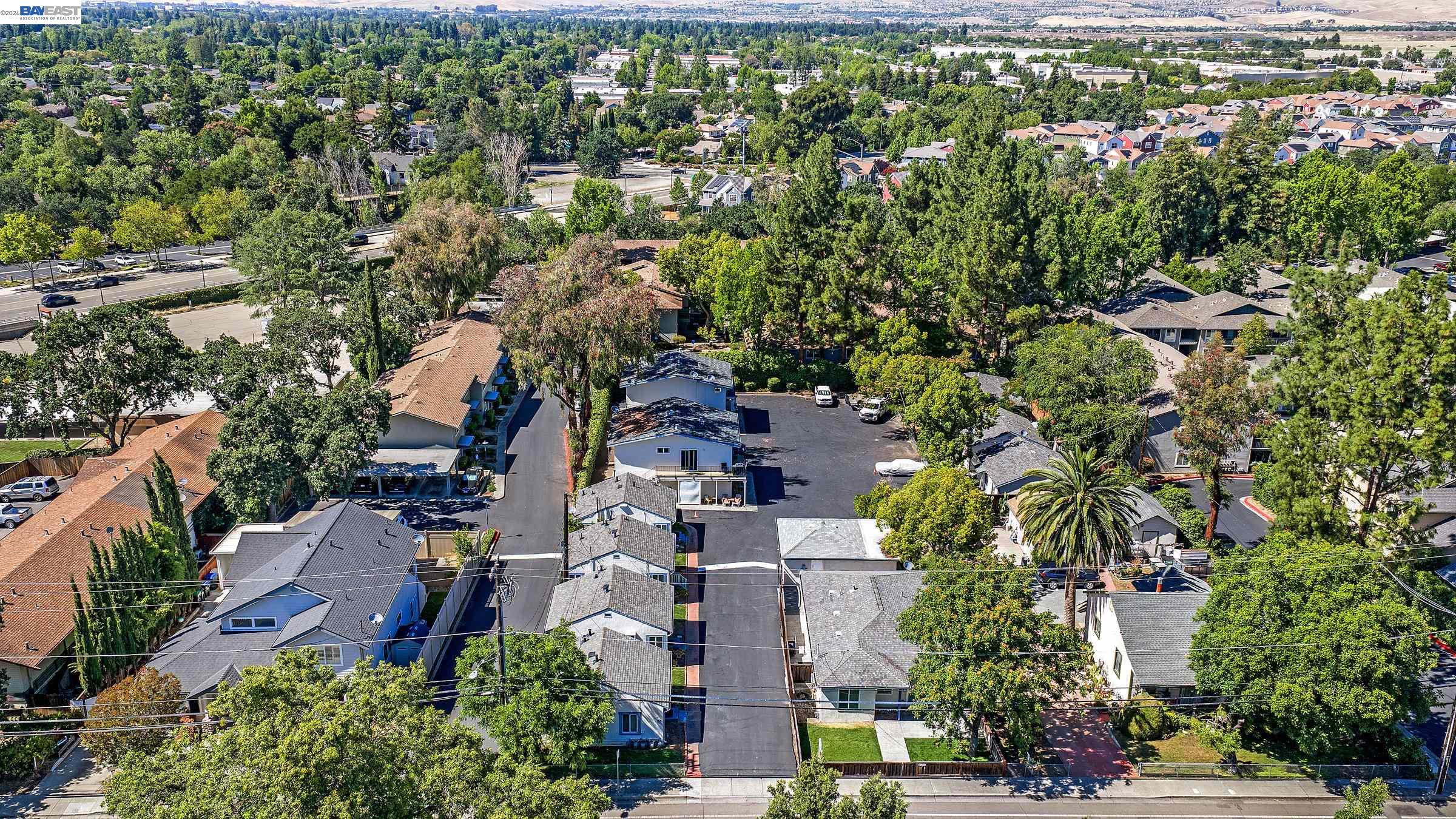 4067 Vineyard Ave