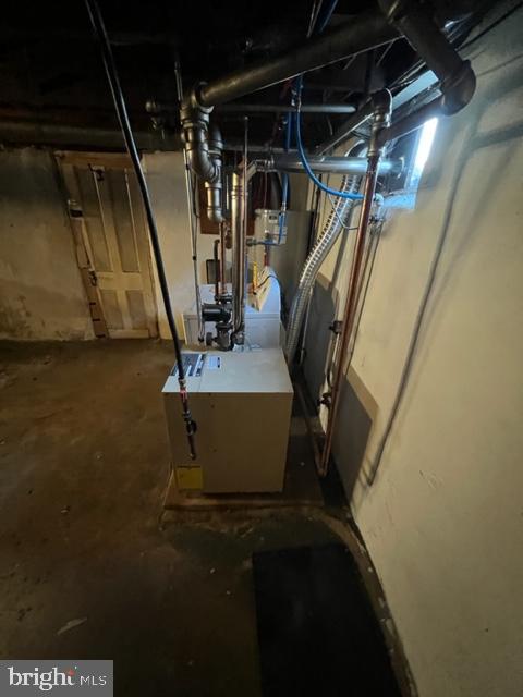 36 W Washington Av