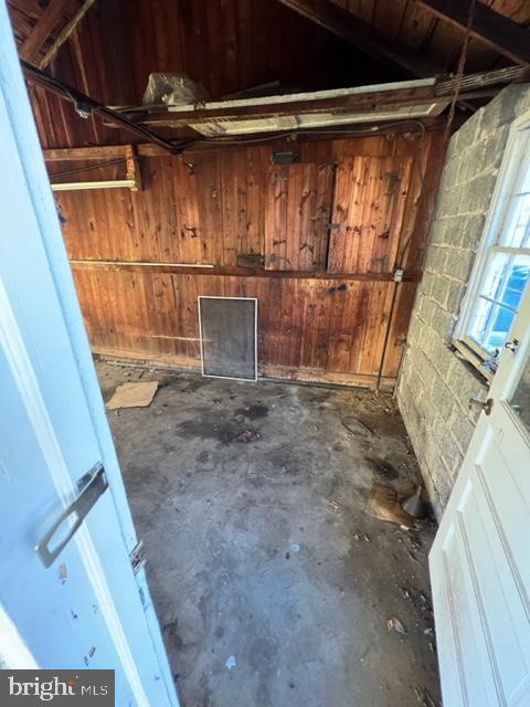 36 W Washington Av
