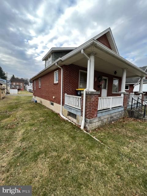 36 W Washington Av