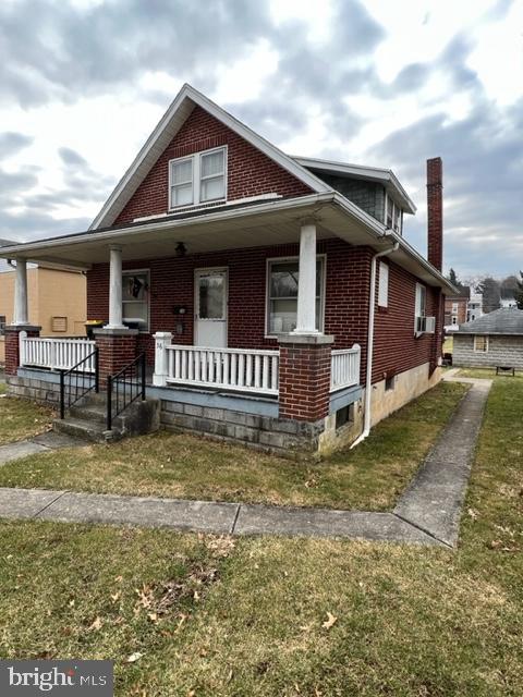 36 W Washington Av