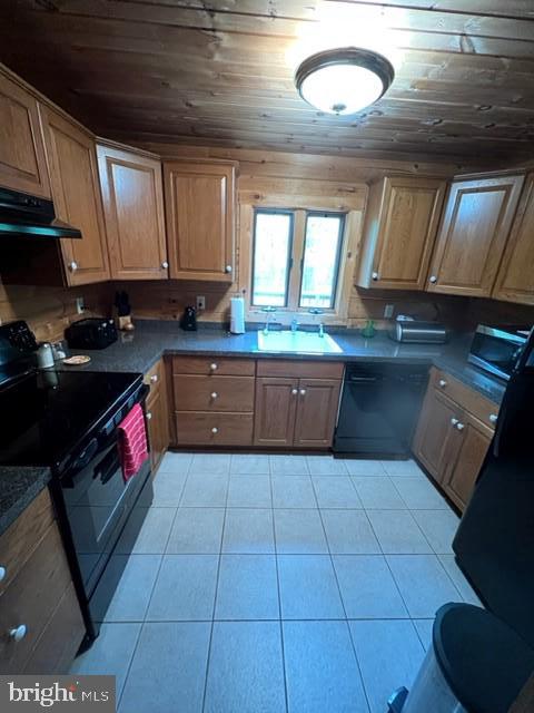 46 Harold Cir