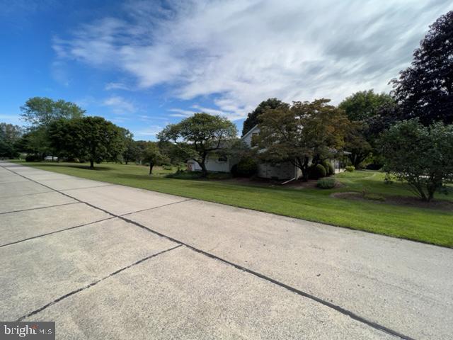 543 Woleber Rd