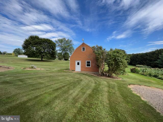 543 Woleber Rd