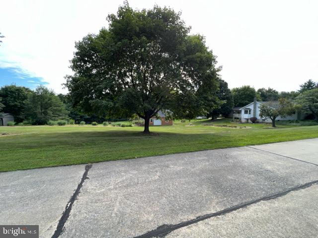 543 Woleber Rd