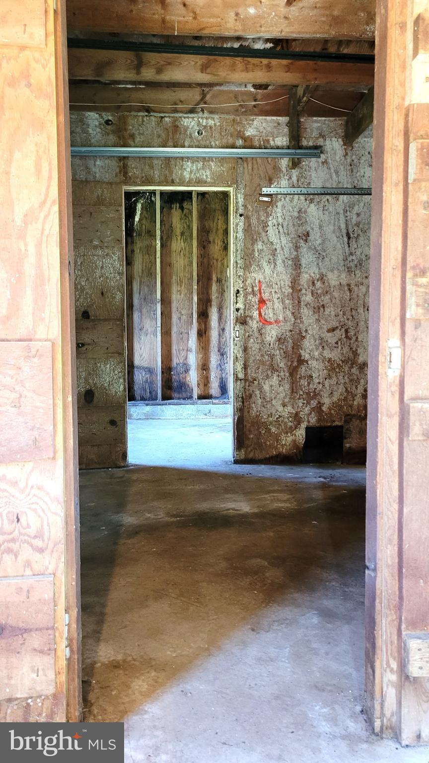 543 Woleber Rd