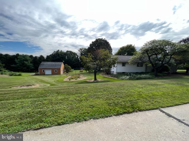543 Woleber Rd