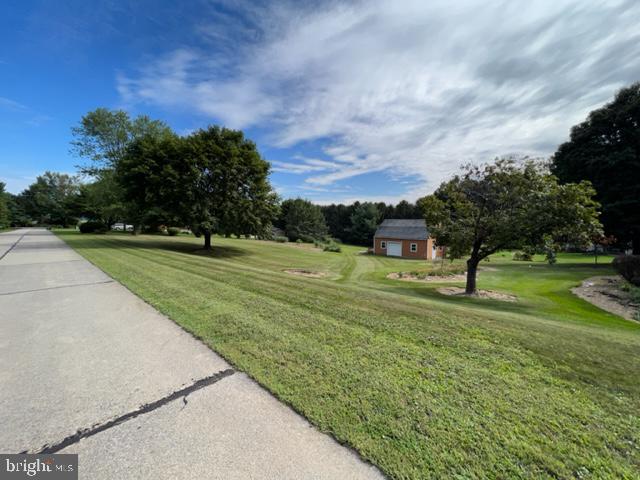 543 Woleber Rd