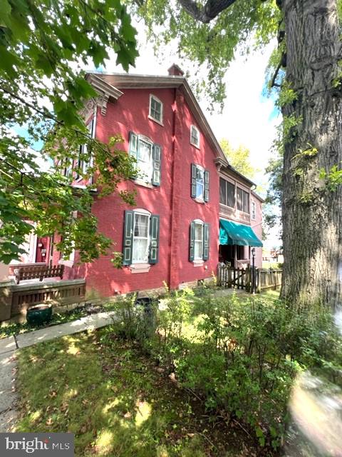309 W High St