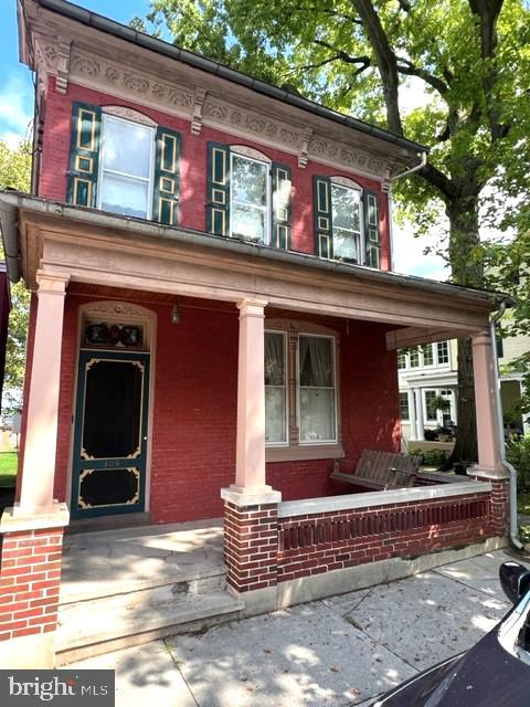 309 W High St